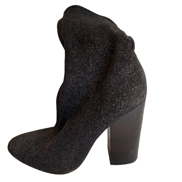 Kendall + Kylie Hailey Sock Booties Black - Picture 3 of 5